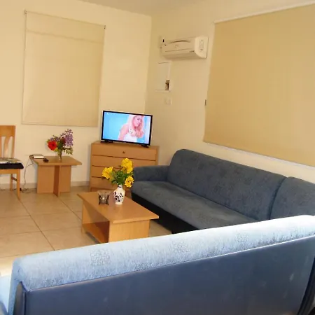 Malama Town House *